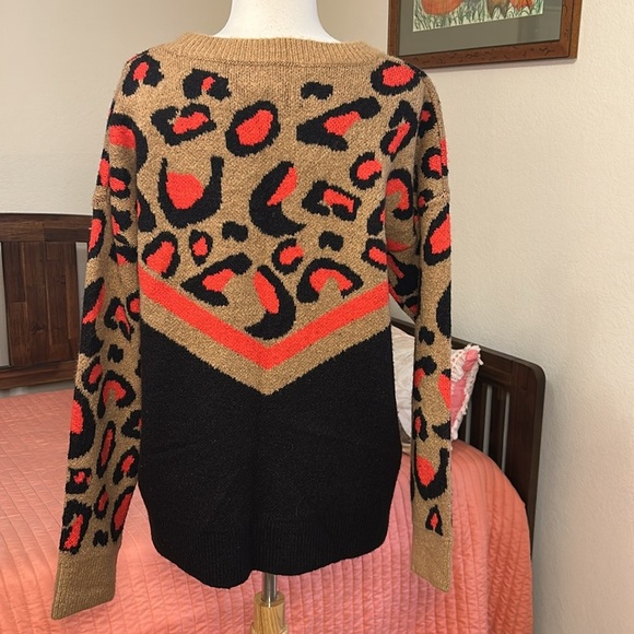 NWT Evereve Peyton Jensen Black Tan Red Chevron Leopard Print Sweater size Large - Picture 6 of 15